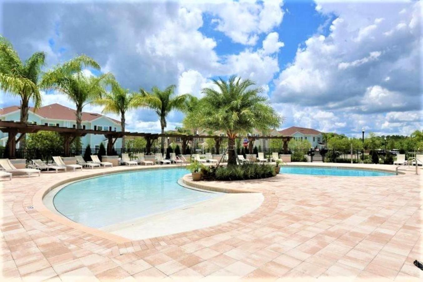 Great And Practical Townhouse In Gated Community, Sleeps 6 10 Min To Disney! Orlando Exterior photo